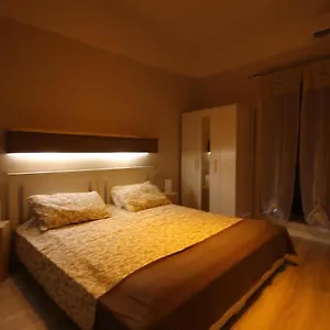 https://zyz-holiday-home.palermohotels.org